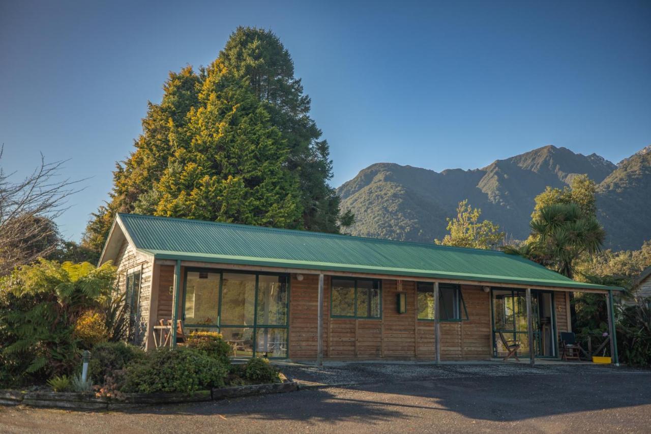 Rainforest Motel Fox Glacier Exterior foto